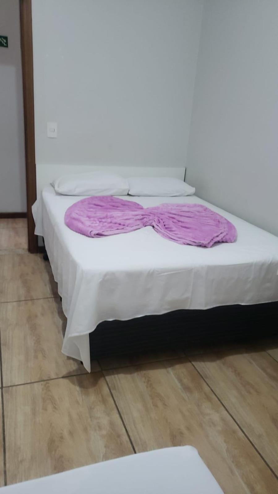 Pousada Leatis Marilia Exterior photo