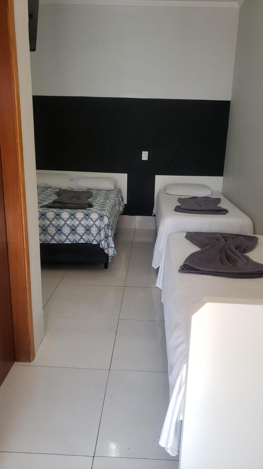 Pousada Leatis Marilia Exterior photo